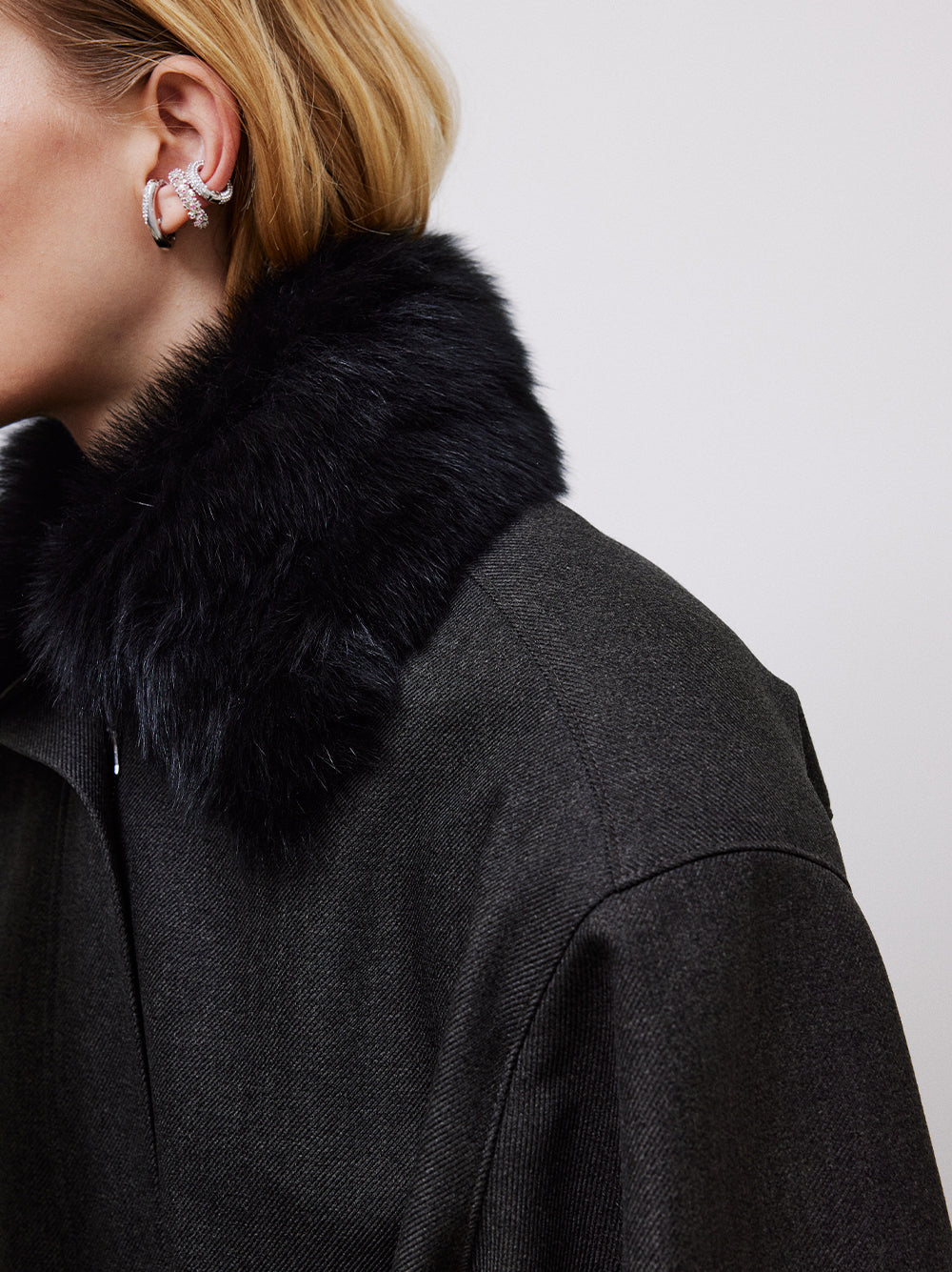 SHORT WOOL-BLEND COAT