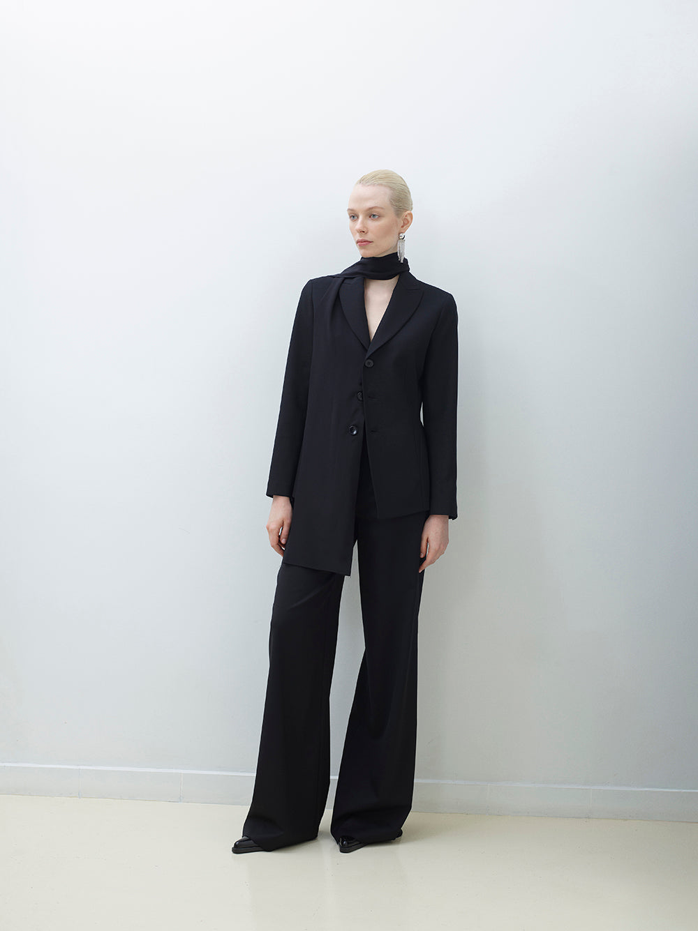 Detachable-Scarf Wool Jacket