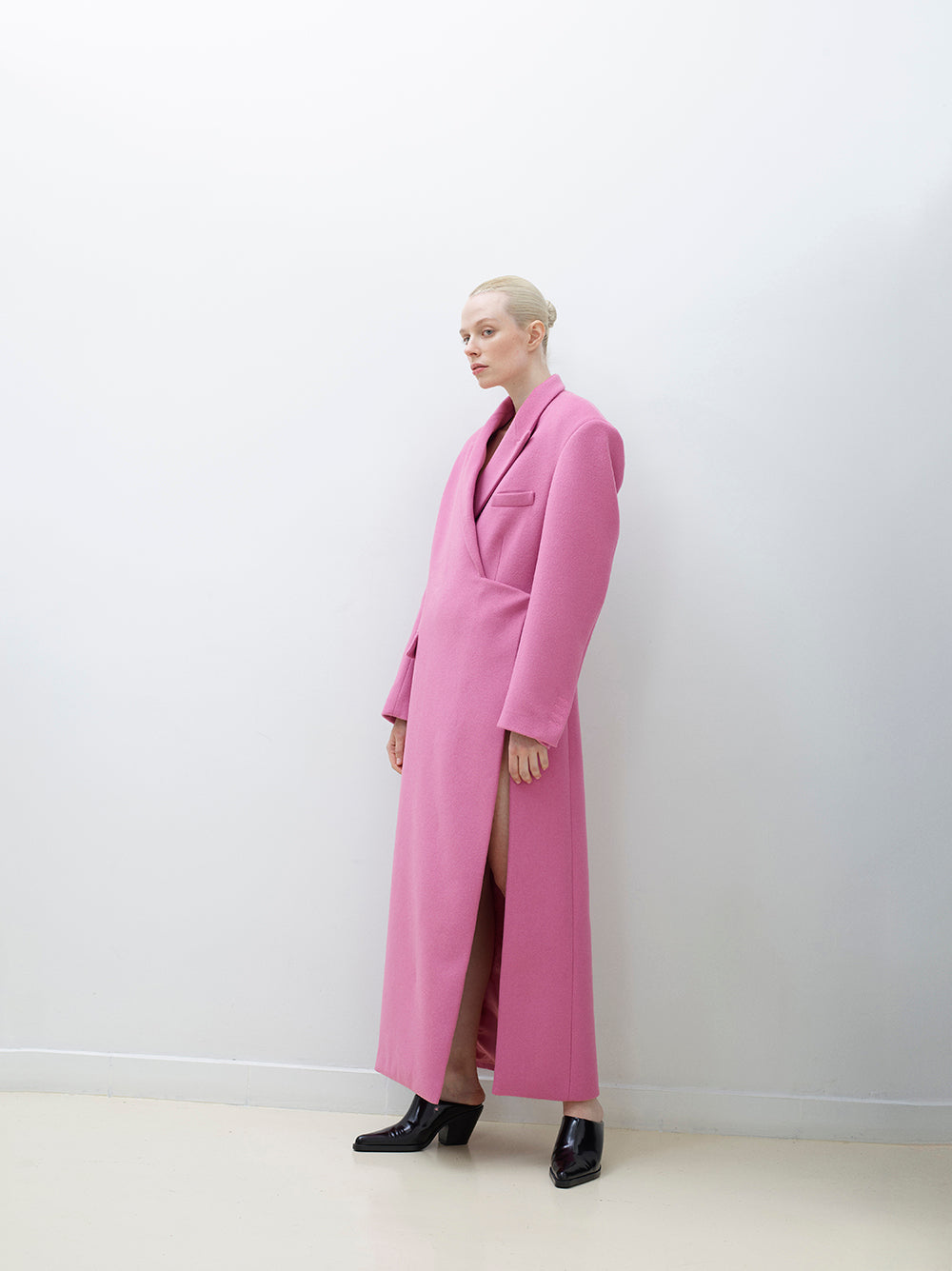 Wool coat with side slit