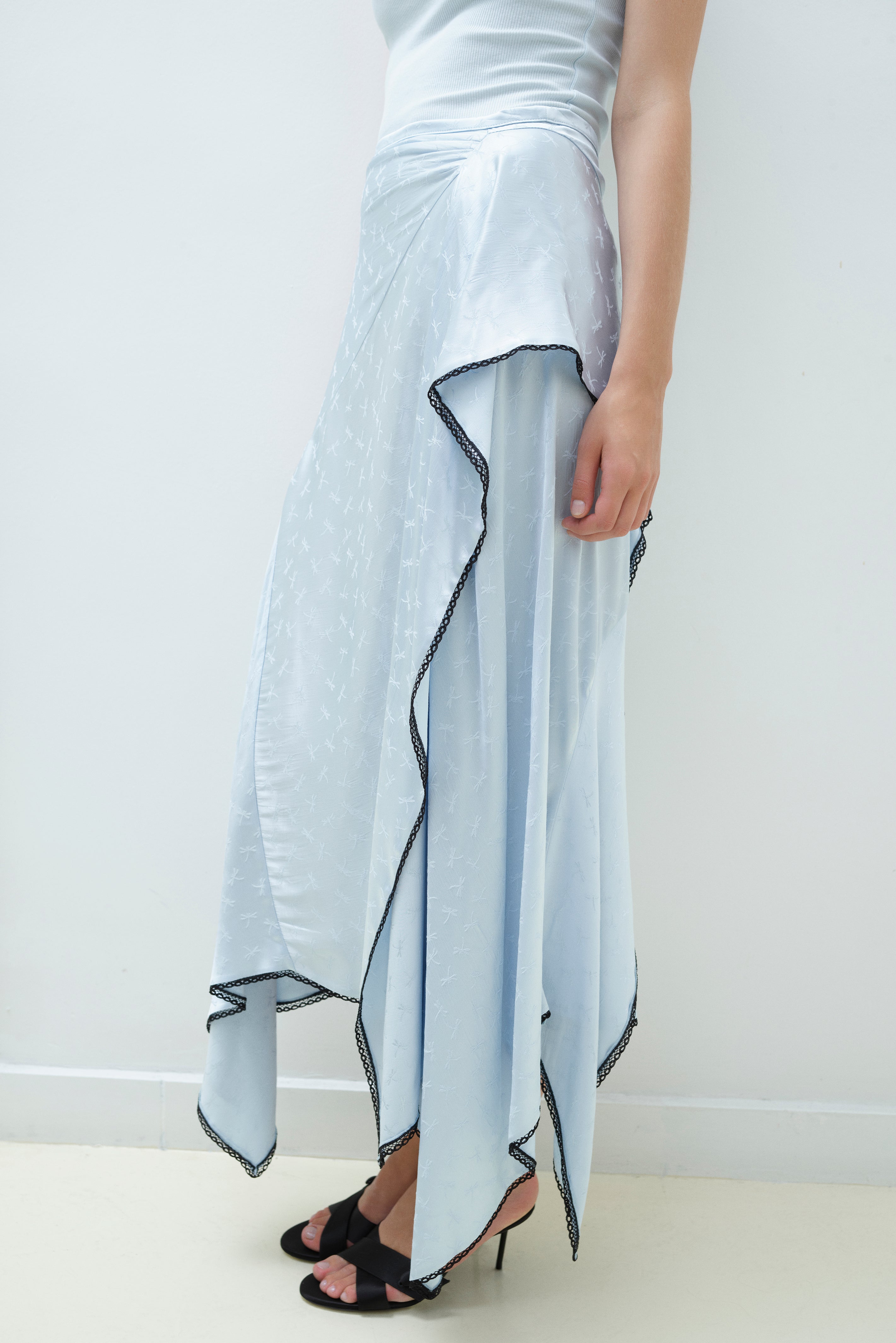 LACE TRIM JACQUARD SATIN SKIRT