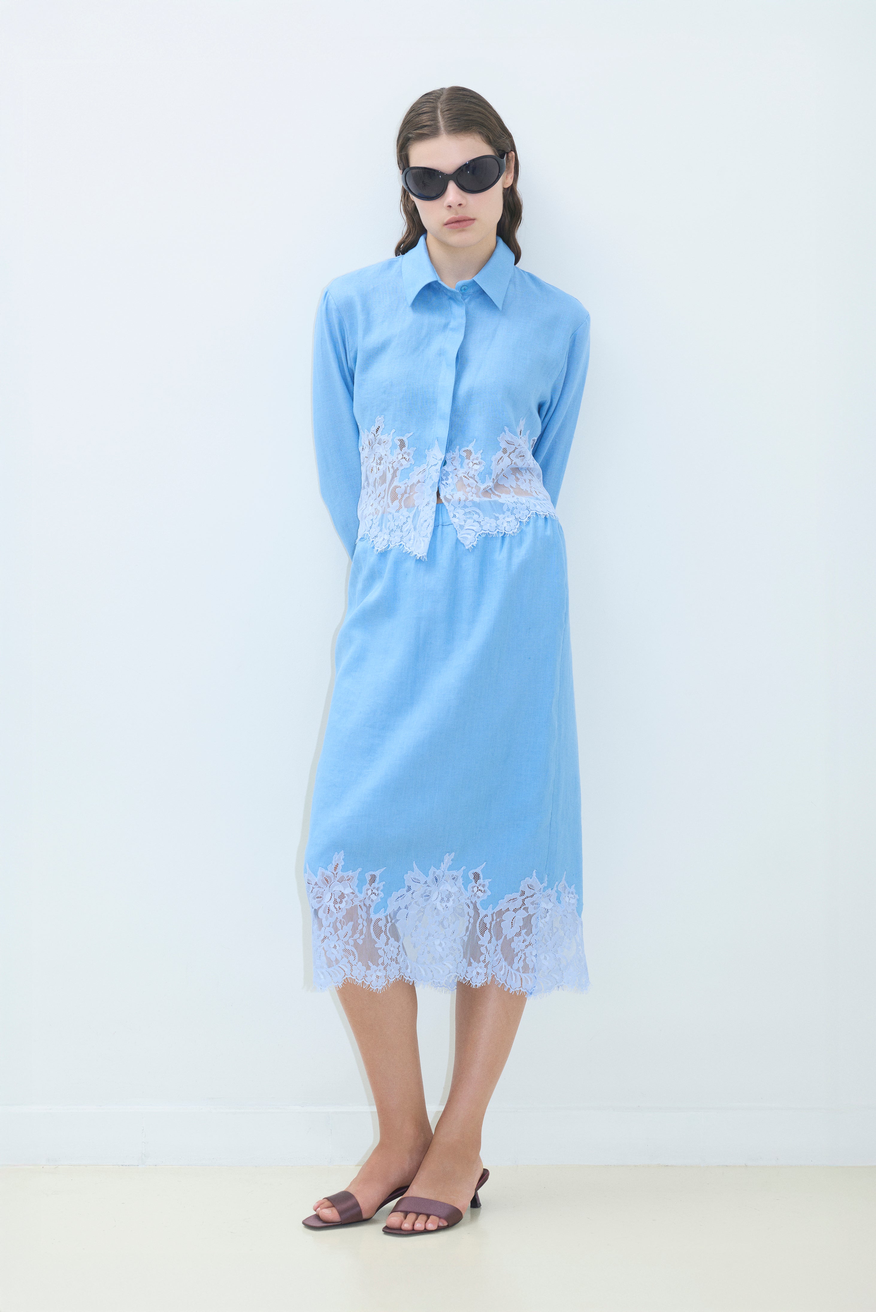 LACE HEM MIDI SKIRT WITH ELASTIC WAISTBAND