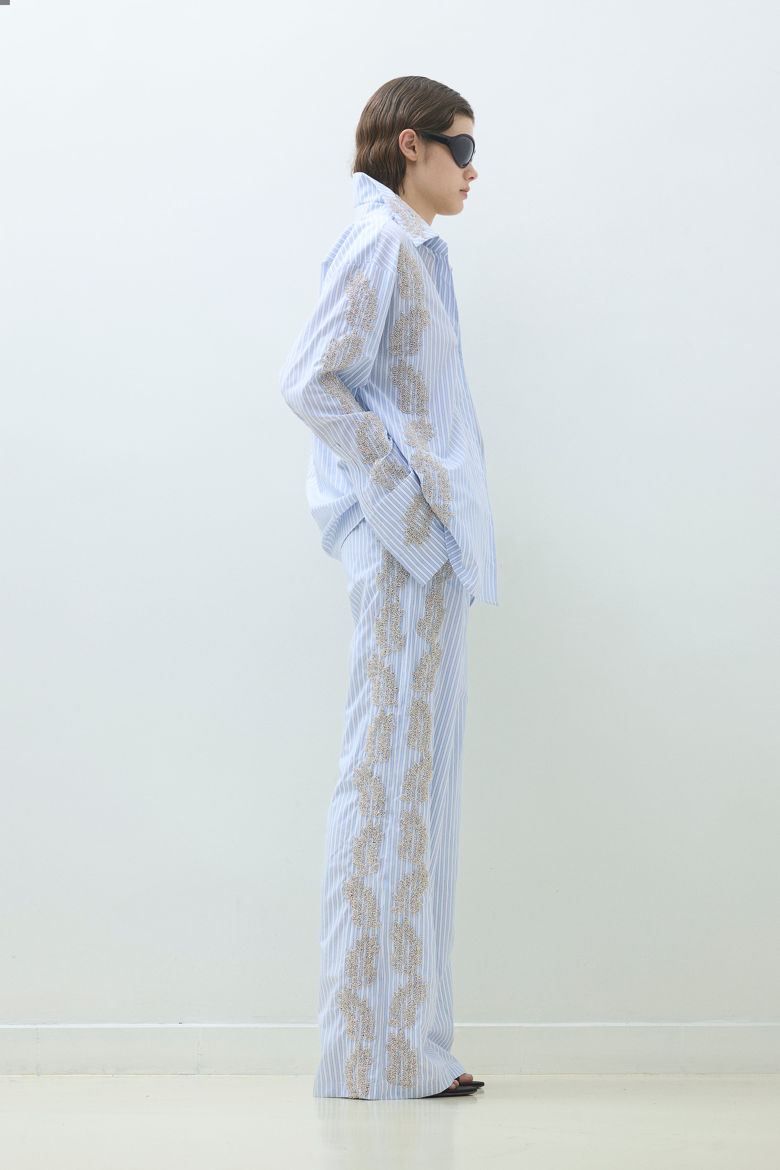 EMBROIDERED OVERSIZE SHIRT