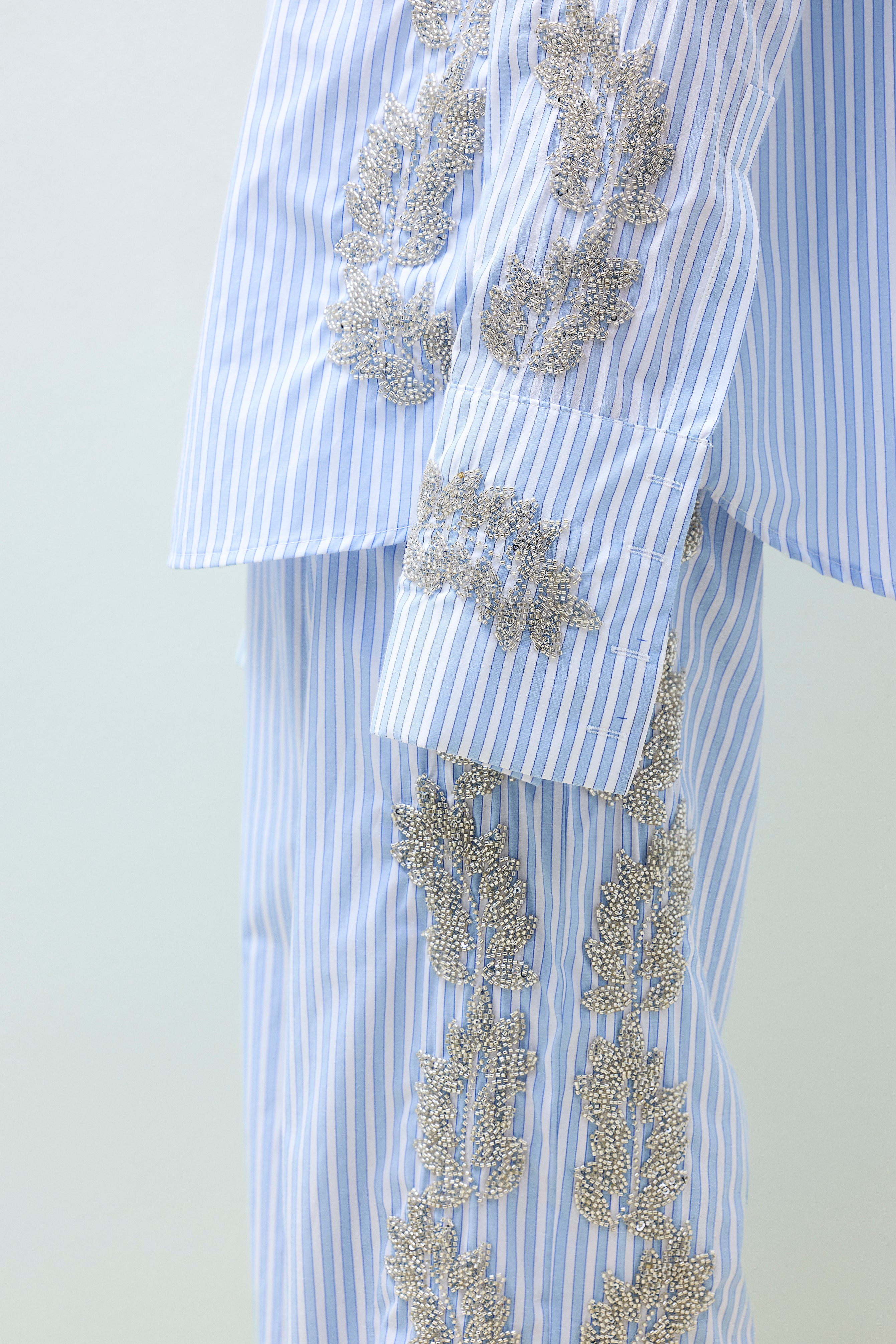 EMBROIDERED PANTS WITH ELASTIC WAISTBAND