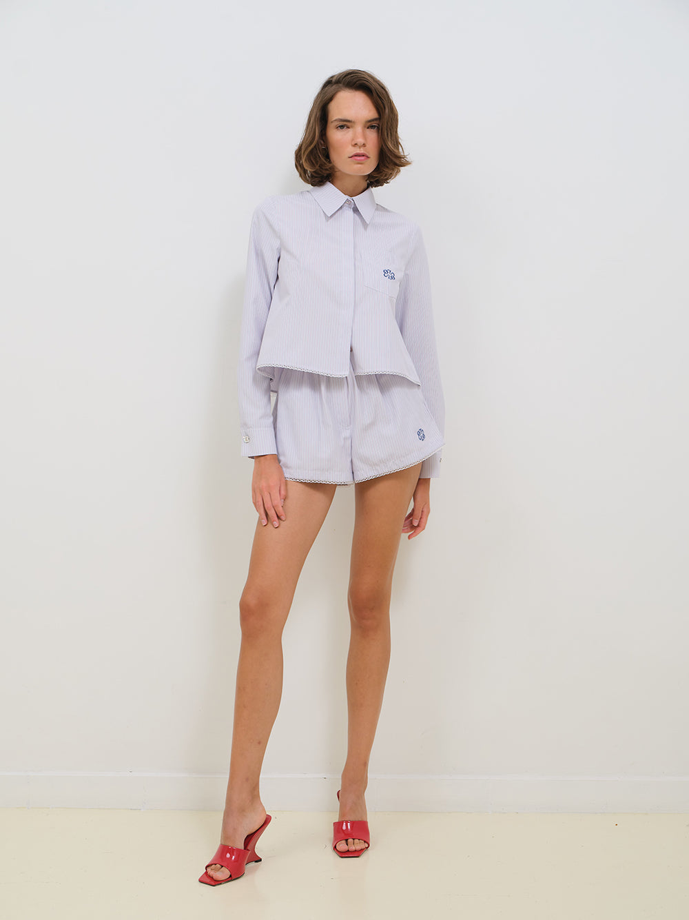 COTTON CROPPED SHIRT WITH LACE TRIM