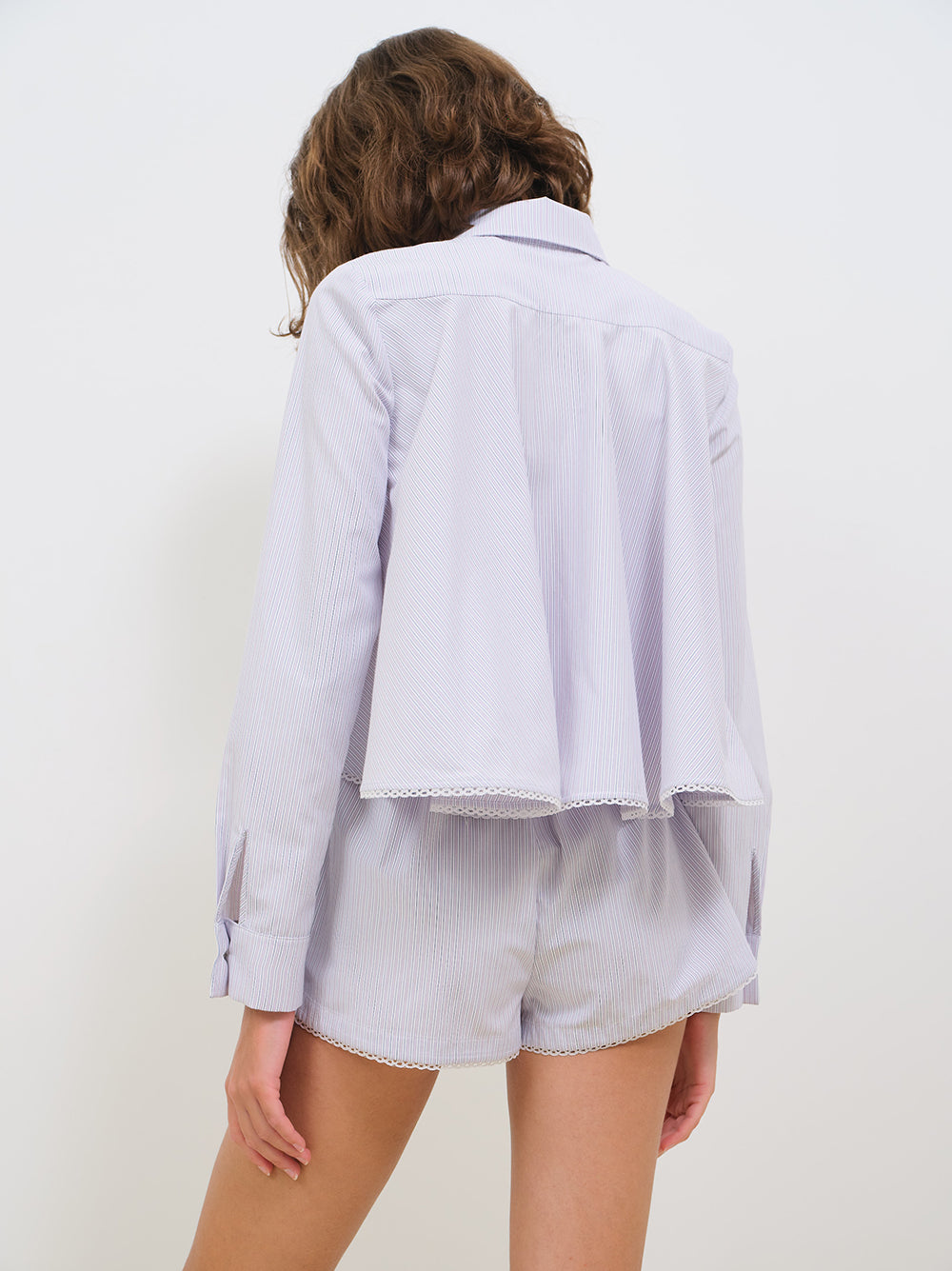 COTTON CROPPED SHIRT WITH LACE TRIM
