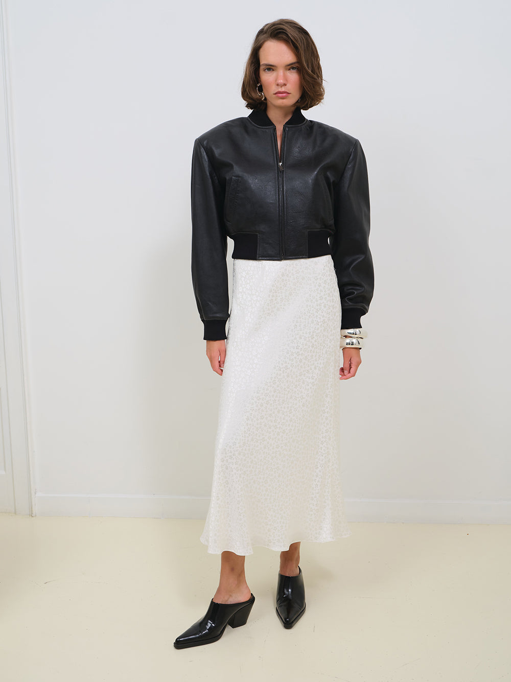 LEATHER CROPPED BOMBER JACKET WITH SHOULDER PADS