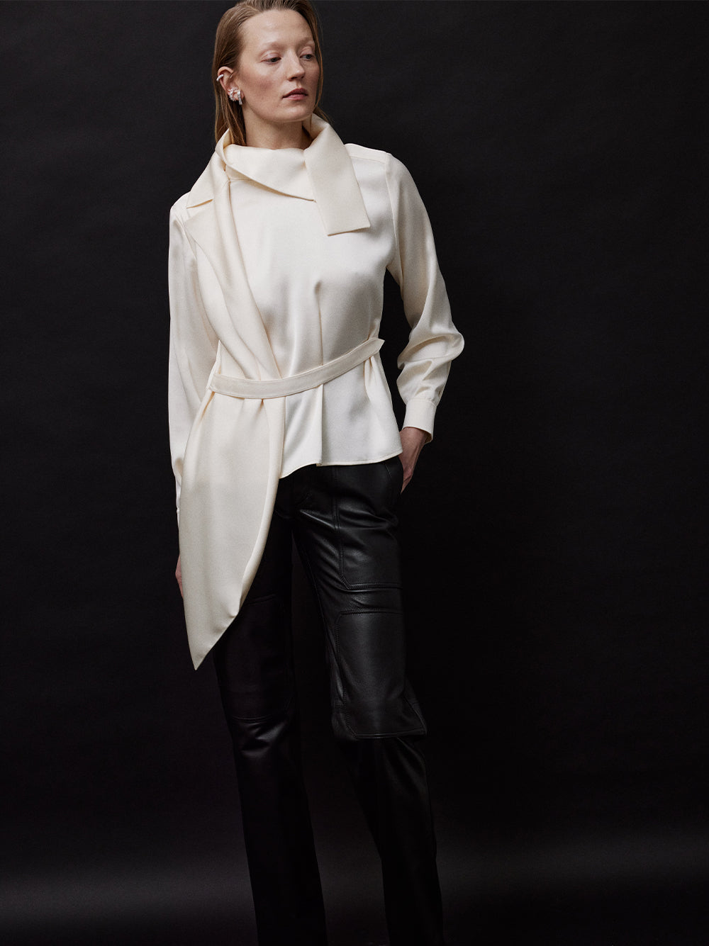 ASYMMETRIC BLOUSE