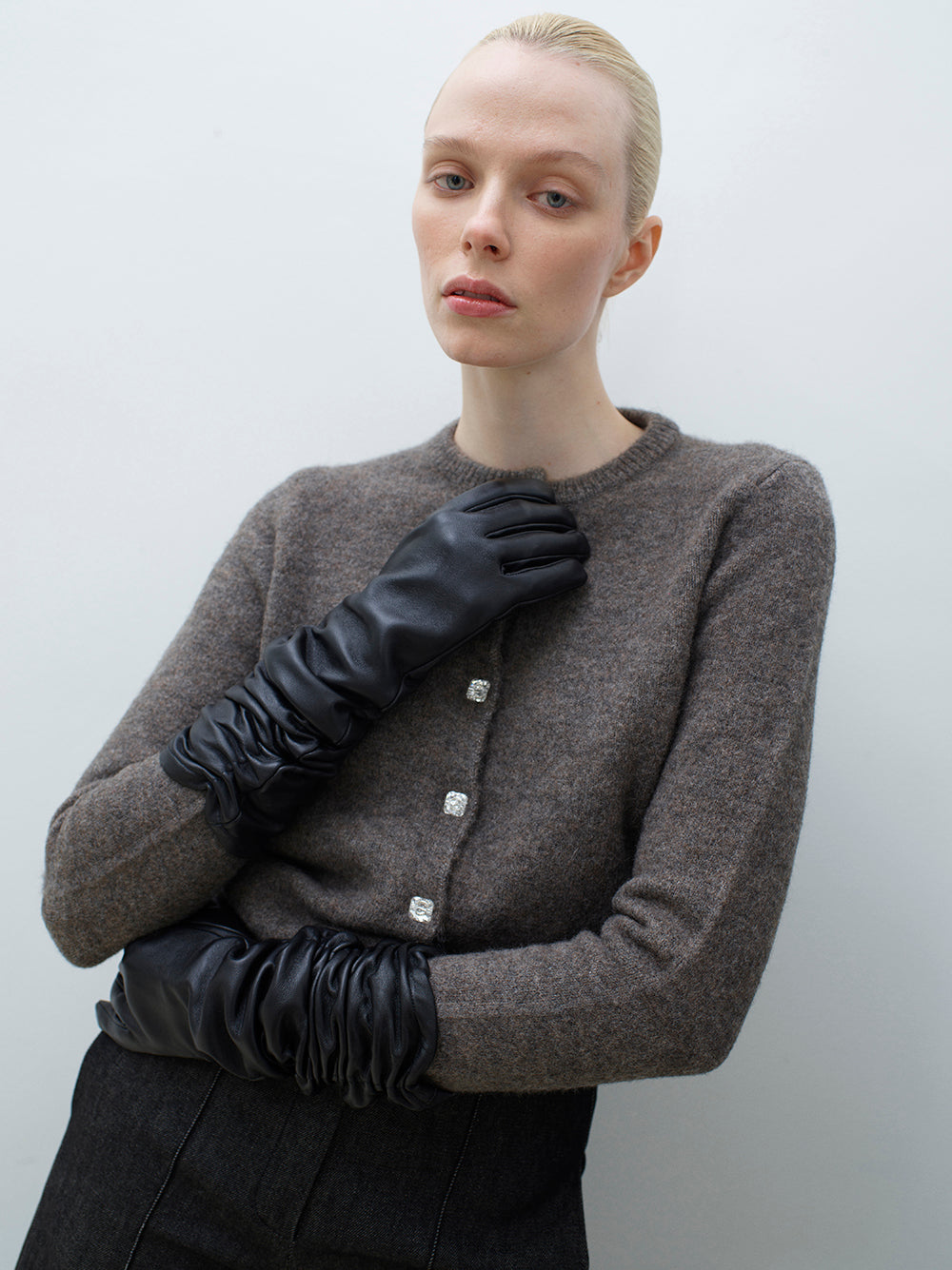 Crystal button mini wool cardigan