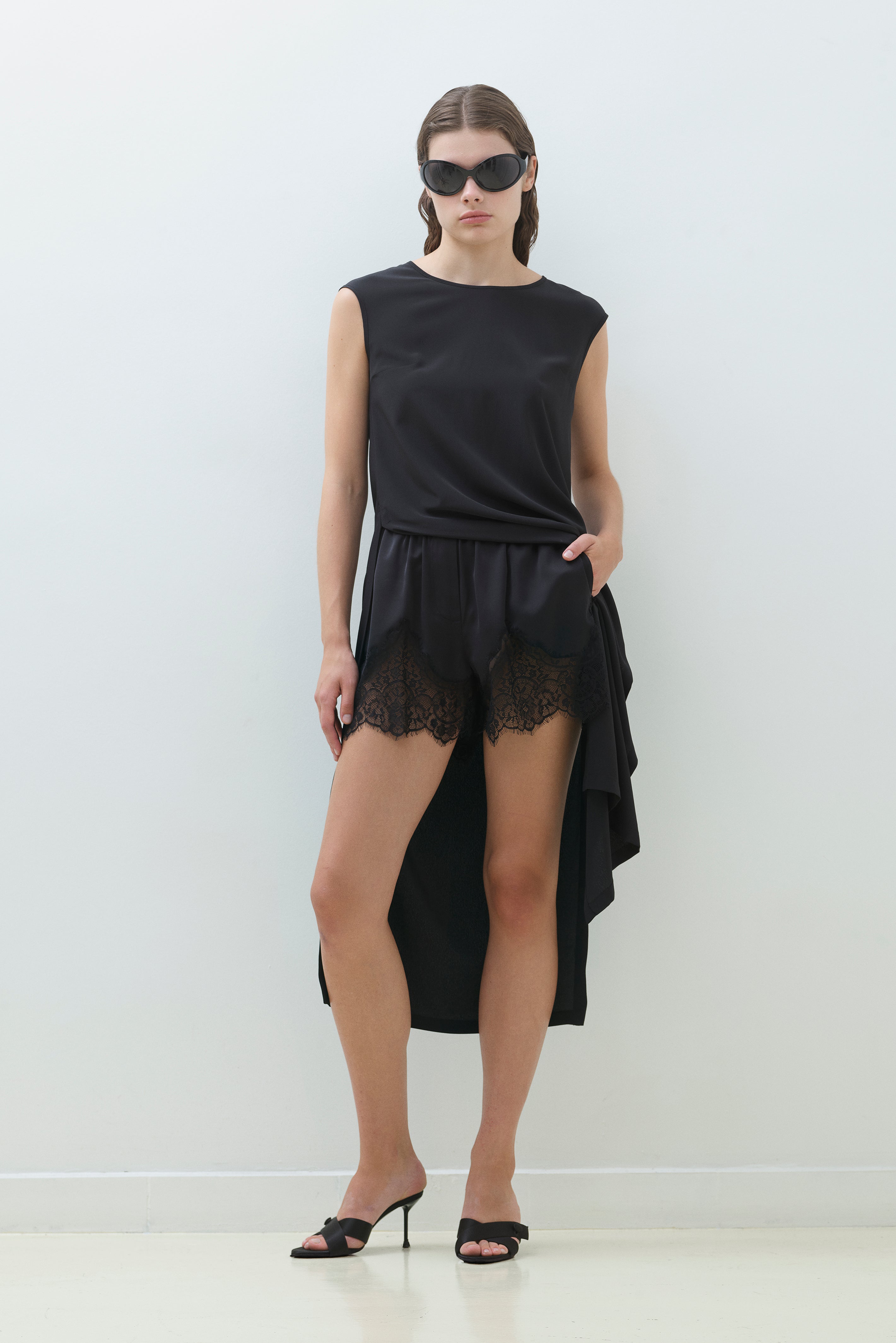 SLEEVELESS TUNIC DRESS WITH SIDE SLEEVES