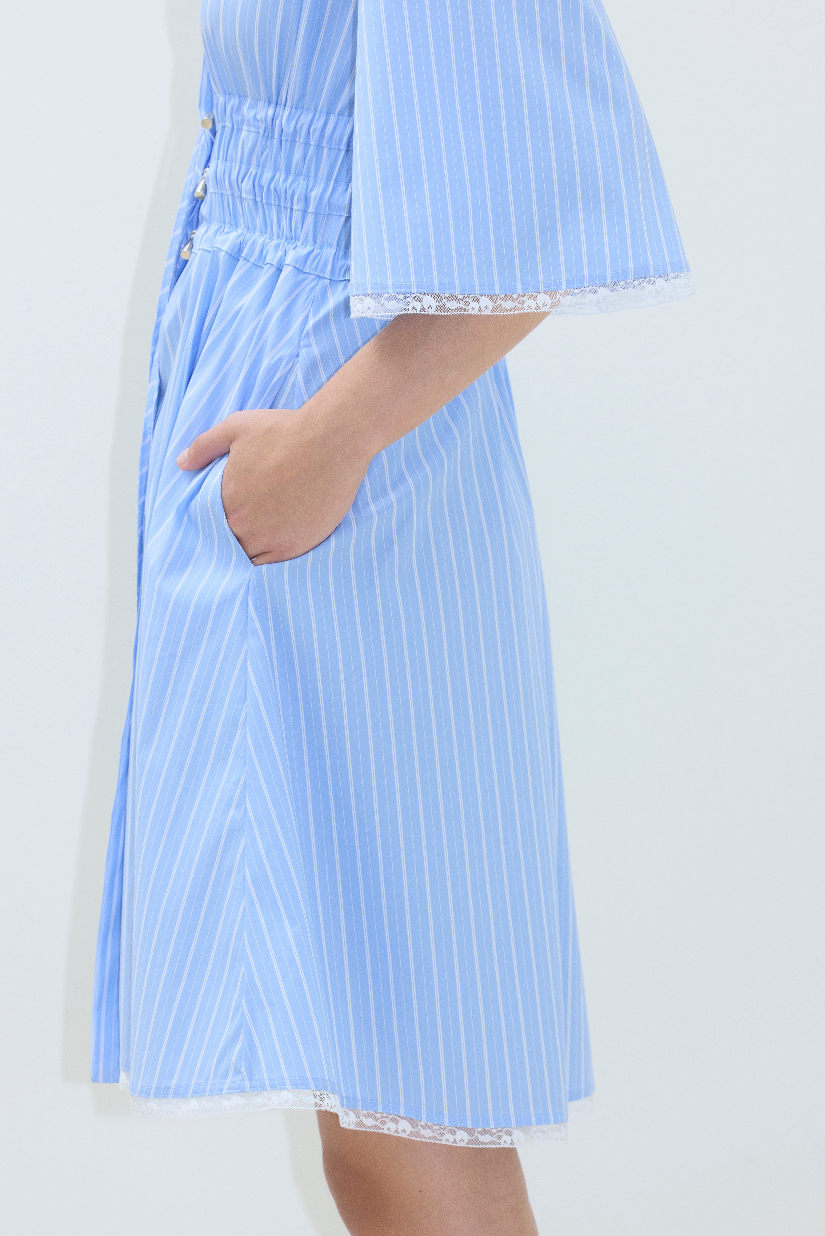 LACE TRIM MINI SHIRT DRESS WITH 3 DRAWSTRINGS